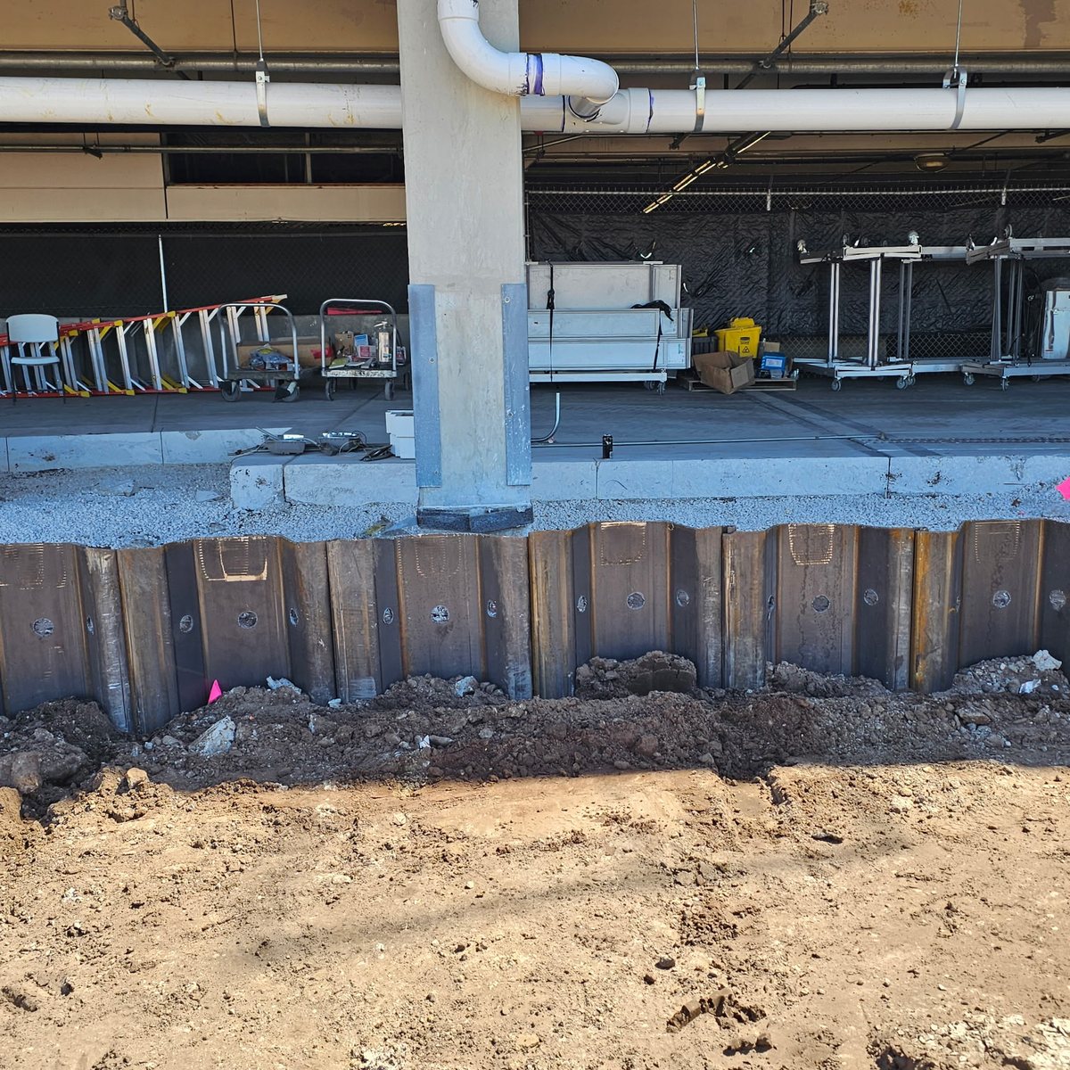 Installed steel sheet pile wall